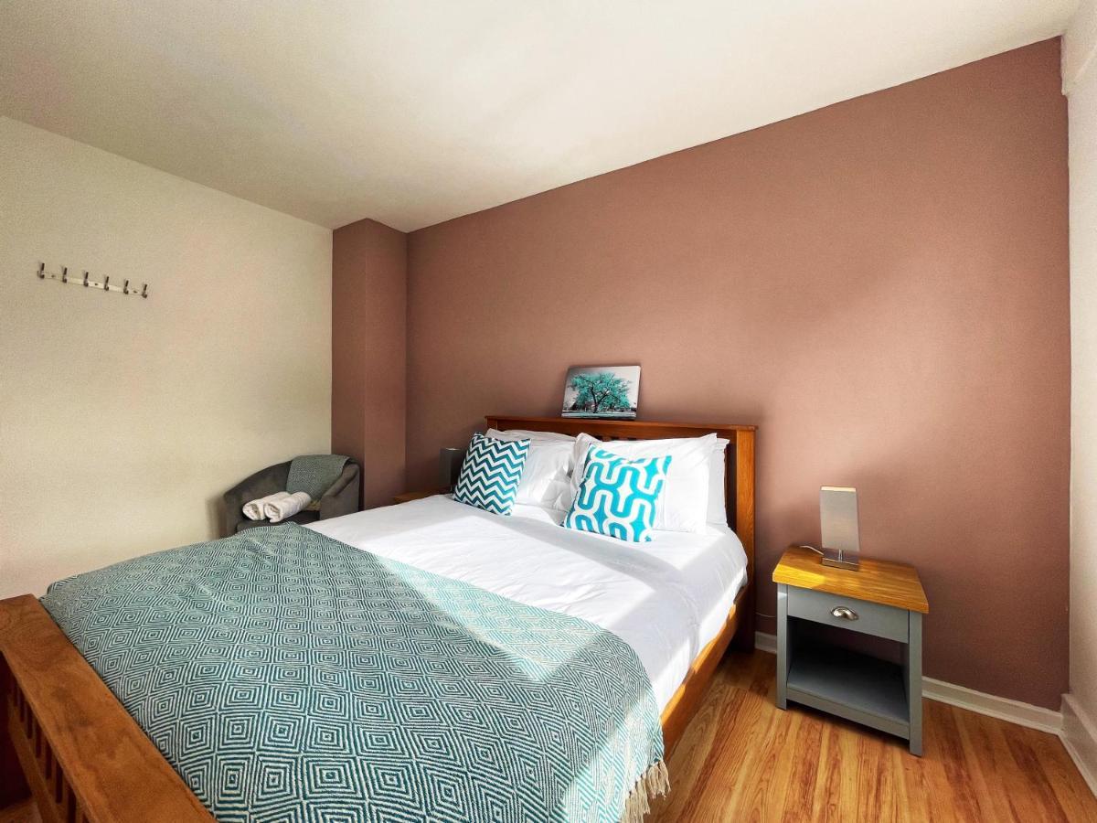 Noah'S Place In Mile End 런던 외부 사진